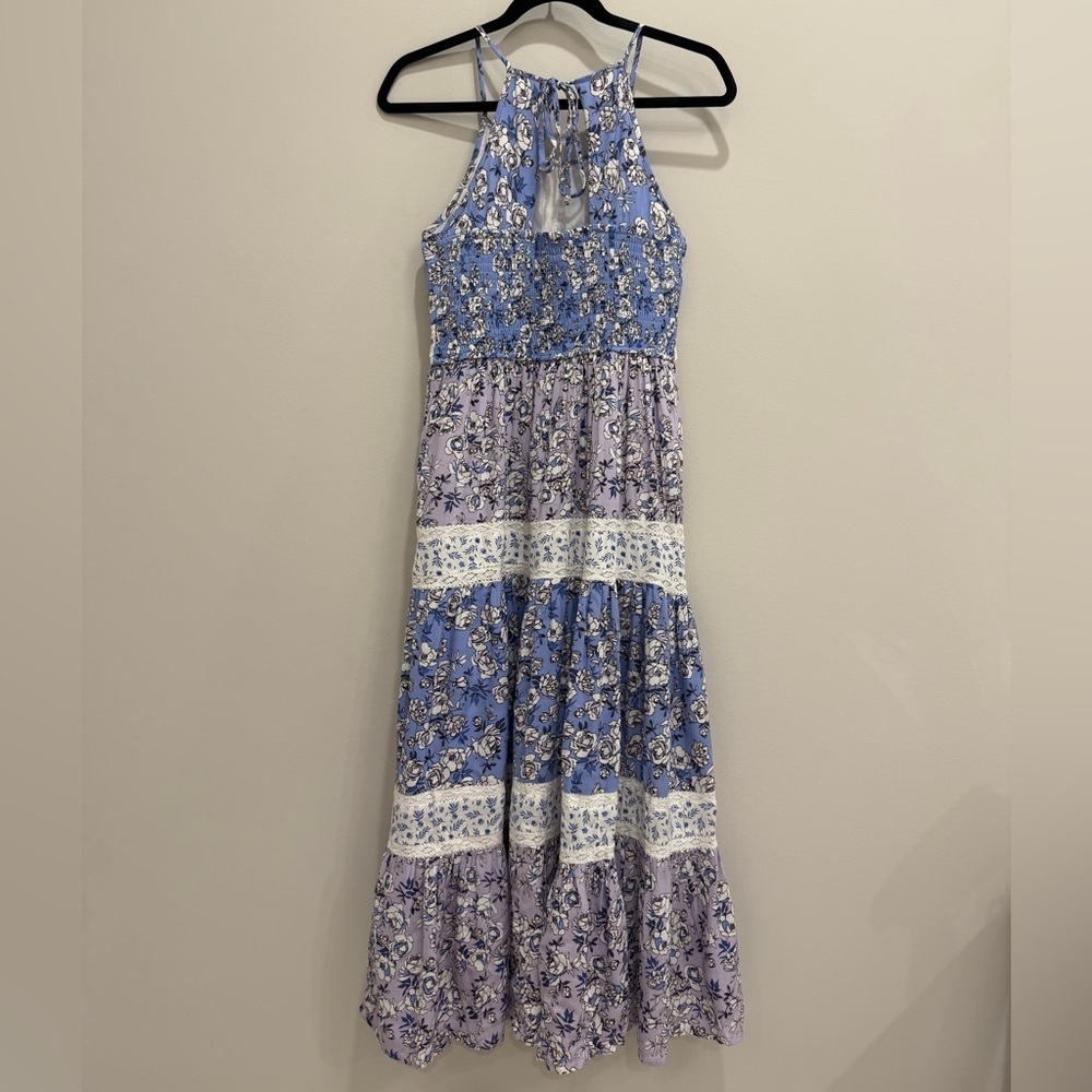 Floral Dress with Lace Detail - Picture 6 of 8